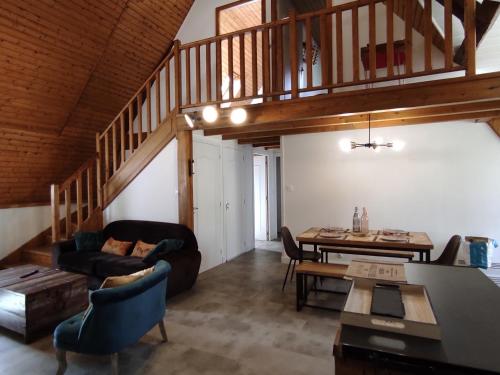 Maison La Tour-d'Auvergne, 4 pièces, 6 personnes - FR-1-667-20