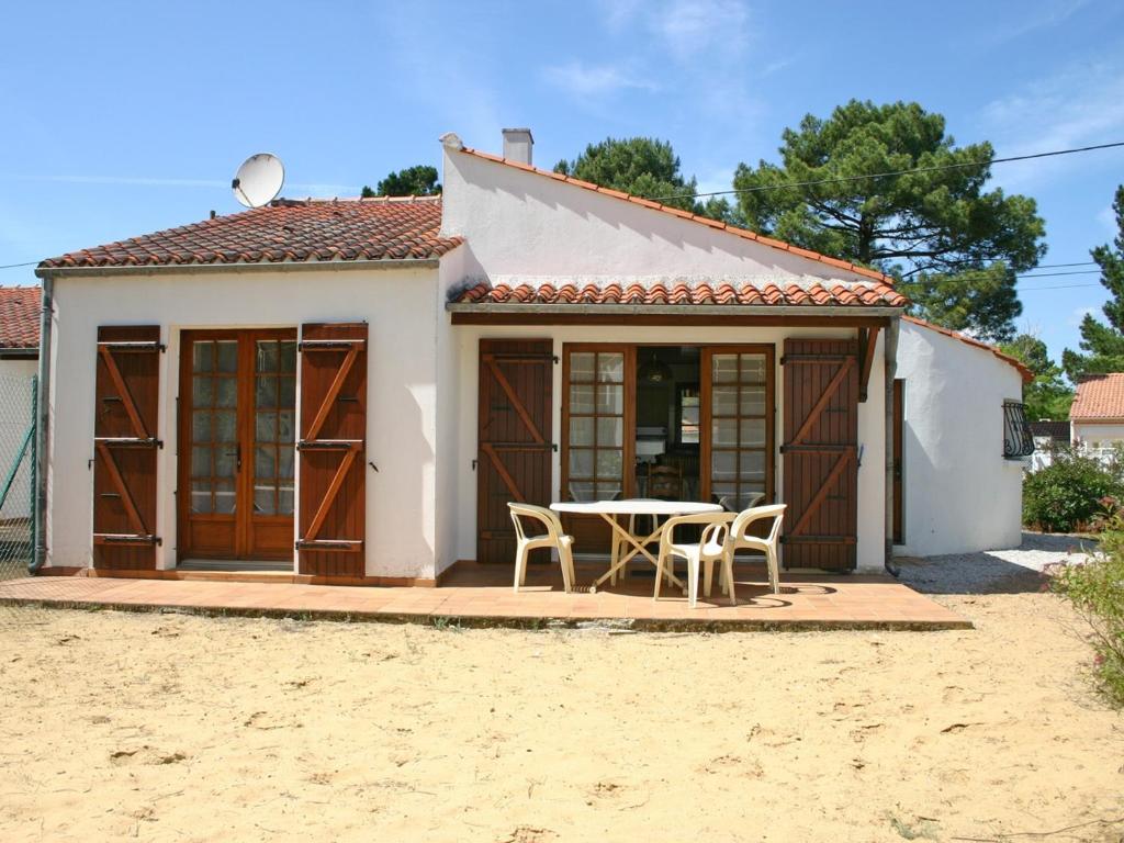 Maison de vacances Maison La Tranche-sur-Mer, 3 pièces, 4 personnes - FR-1-22-217 17Bis Rue D'Espagne -  - 85360 La Tranche-sur-Mer