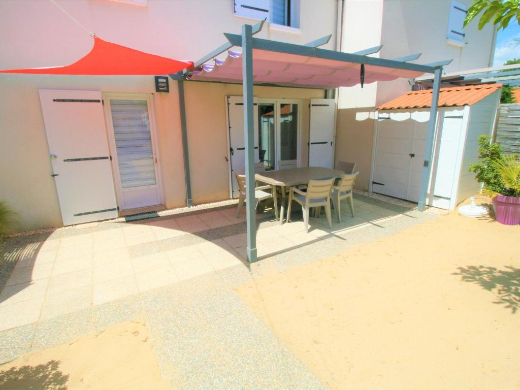 Maison de vacances Maison La Tranche-sur-Mer, 3 pièces, 4 personnes - FR-1-22-325 16 boulevard de Lattre de Tassigny logement n°3 85360 La Tranche-sur-Mer