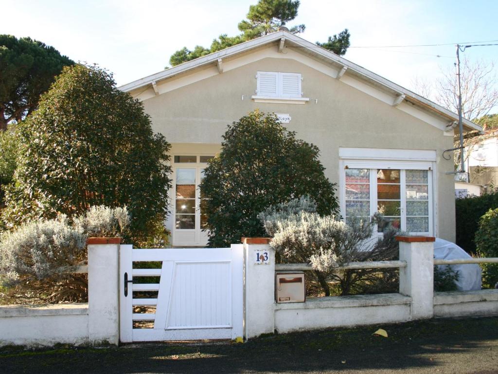 Maison de vacances Maison La Tranche-sur-Mer, 3 pièces, 5 personnes - FR-1-22-169 13 rue de la Brise 85360 La Tranche-sur-Mer