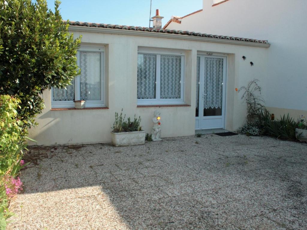 Maison de vacances Maison La Tranche-sur-Mer, 3 pièces, 5 personnes - FR-1-22-210 30 Rue Des Maisons Neuves -  - 85360 La Tranche-sur-Mer