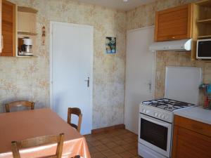 Maison de vacances Maison La Tranche-sur-Mer, 4 pièces, 6 personnes - FR-1-22-237 13 Rue Des Aires -  - 85360 La Tranche-sur-Mer Pays de la Loire