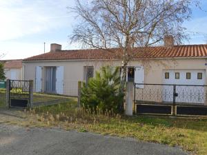 Maison de vacances Maison La Tranche-sur-Mer, 5 pièces, 6 personnes - FR-1-22-262 1 Bis Impasse Des Vergers -  - 85360 La Tranche-sur-Mer Pays de la Loire