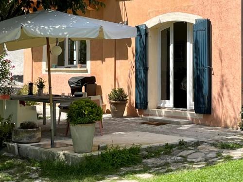 Maison Lacoste, 6 pièces, 8 personnes - FR-1-708-15