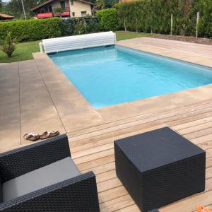 Maison landaise moderne piscine chauffée spa