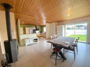 Maison Le Fenouiller, 3 pièces, 6 personnes - FR-1-428-138