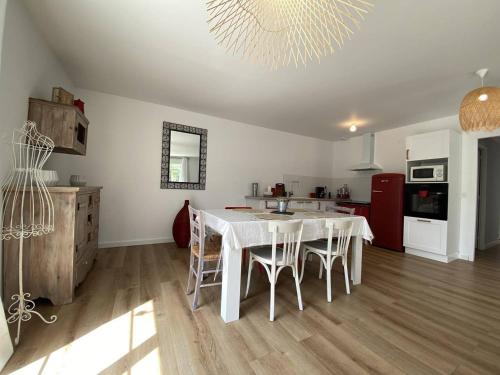 Maison Le Grand-Village-Plage, 4 pièces, 6 personnes - FR-1-246A-157