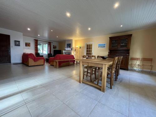Maison Le Grand-Village-Plage, 5 pièces, 10 personnes - FR-1-246A-153