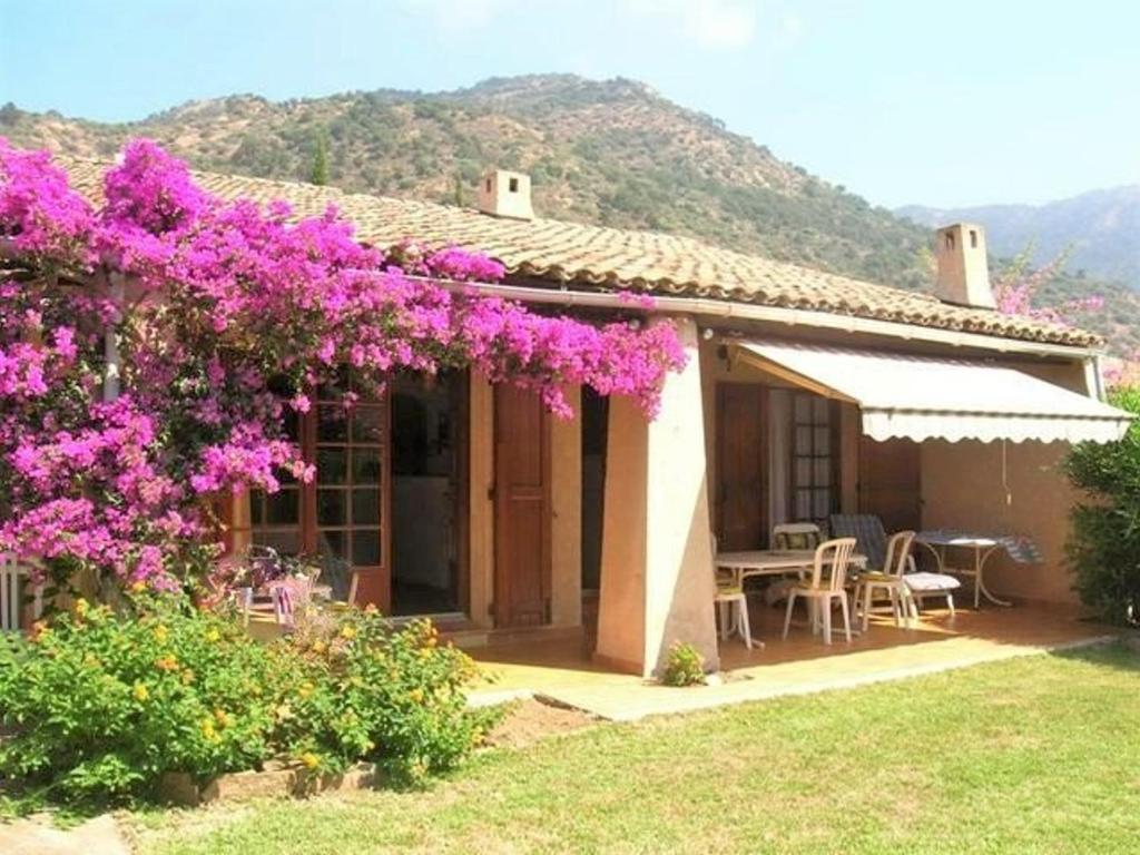 Maison de vacances Maison Le Lavandou, 3 pièces, 6 personnes - FR-1-251-46 18 Impasse Des Tortues - Saint Clair - 83980 Le Lavandou