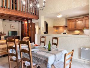 Maison Le Lavandou, 3 pièces, 6 personnes - FR-1-251-46