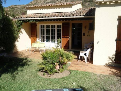 Maison Le Lavandou, 4 pièces, 5 personnes - FR-1-308-94