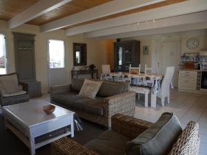 Maison Le Palais, 4 pièces, 6 personnes - FR-1-418-48