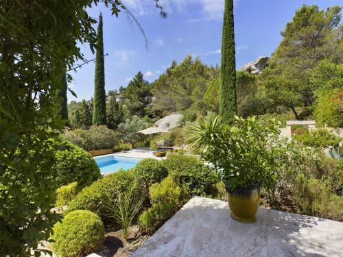 Maison Les Baux-de-Provence, 6 pièces, 8 personnes - FR-1-599-63