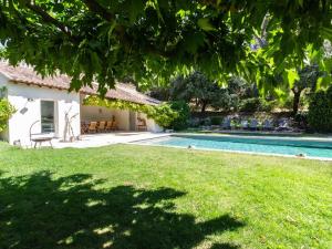 Maison Les Baux-de-Provence, 8 pièces, 10 personnes - FR-1-599-33