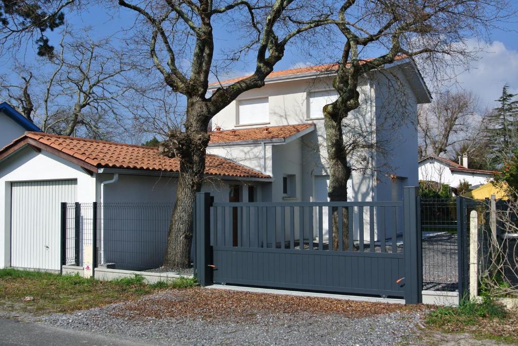 Maison Les Fougeres 12 Avenue des Fougères, 33510 Andernos-les-Bains