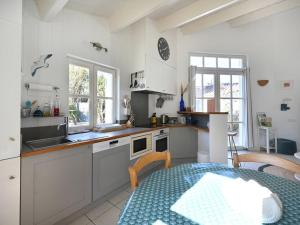 Maison Les Portes-en-Ré, 4 pièces, 6 personnes - FR-1-434-103