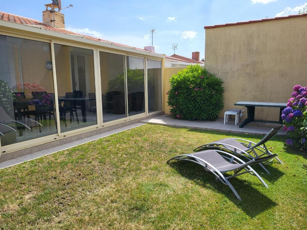 Maison de vacances Maison Les Sables-d'Olonne, 4 pièces, 6 personnes - FR-1-92-899 4 Rue Romain Rolland 85100 Les Sables dʼOlonne