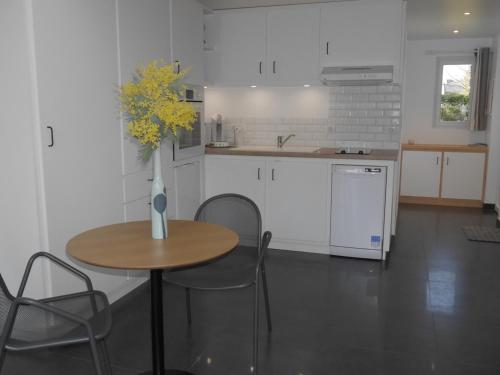 Maison Locmaria, 2 pièces, 2 personnes - FR-1-418-223