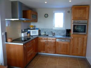 Maison Locmaria, 5 pièces, 9 personnes - FR-1-418-12