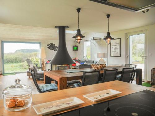 Maison Locmaria, 7 pièces, 8 personnes - FR-1-418-203