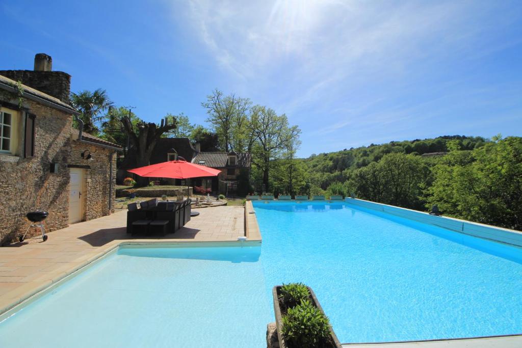 Maison de vacances Maison Lou Peyrol avec piscine privée Paleyrac Le Spéroutal 24480 Urval