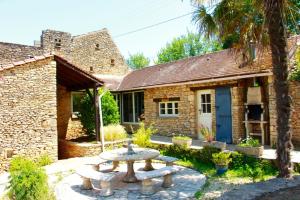 Maison de vacances Maison Lou Peyrol avec piscine privée Paleyrac Le Spéroutal 24480 Urval Aquitaine