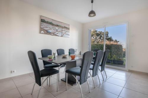 Maison lumineuse, pour 8, avec vue sur mer
