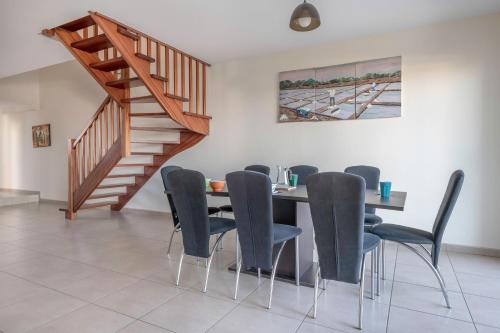Maison lumineuse, pour 8, avec vue sur mer