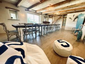 Maison Maillots et Bigorneaux, 19 pers, jacuzzi, 40m de la mer