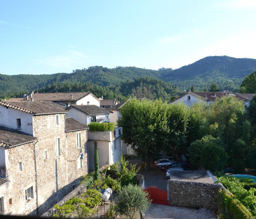 Maison Mallemort, 3 pièces, 4 personnes - FR-1-658-15 13370 Mallemort