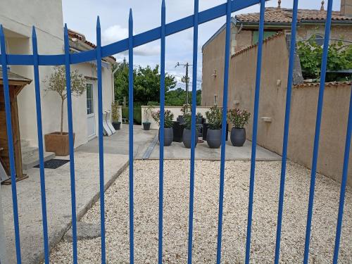 Maison Marin, Charming Village Cottage with Pool