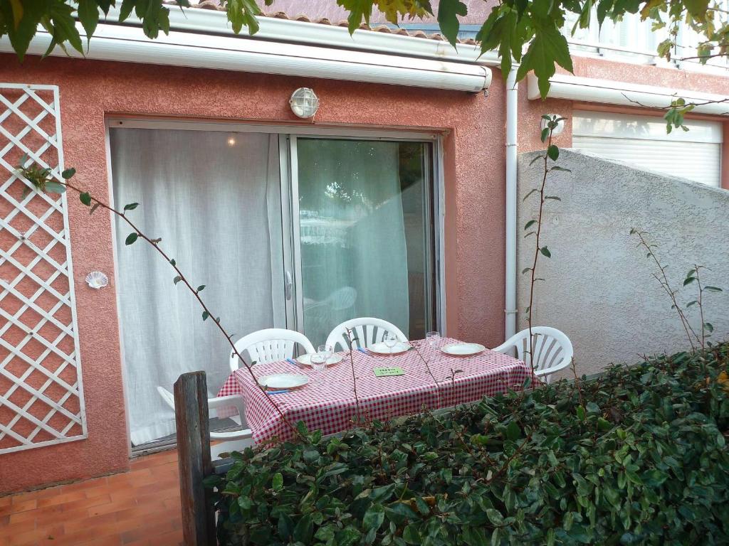 Maison Marseillan-Plage, 3 pièces, 4 personnes - FR-1-387-86 Robinson Sud. NÂ° 102 - Quai De Plaisance -, 34340 Le Castellas