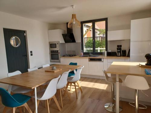 Maison Merville-Franceville-Plage, 5 pièces, 8 personnes - FR-1-465-85
