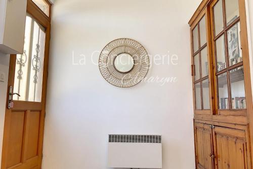 Maison mitoyenne 2 chambres et petite vue mer