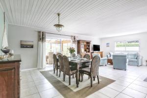 Maison moderne et spacieuse pour six personnes