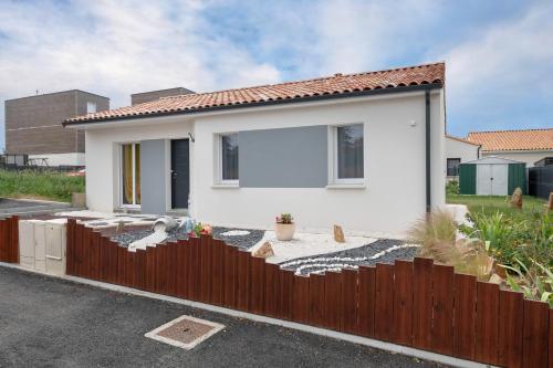 Maison moderne pour sept personnes a Saint Michel Chef Chef