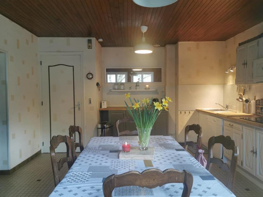 Maison de vacances Maison Mont-Dore, 5 pièces, 8 personnes - FR-1-415-111 4 ROUTE DE PRENDS TOI GARDE 63240 Le Mont-Dore