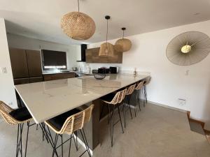 Maison neuve 8 pers vue mer et accès plage