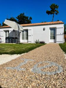 Maison de vacances Maison neuve au calme idéale pour 4 voyageurs 126 Chemin des Chênes Verts 17190 Les Sables Vignier -1