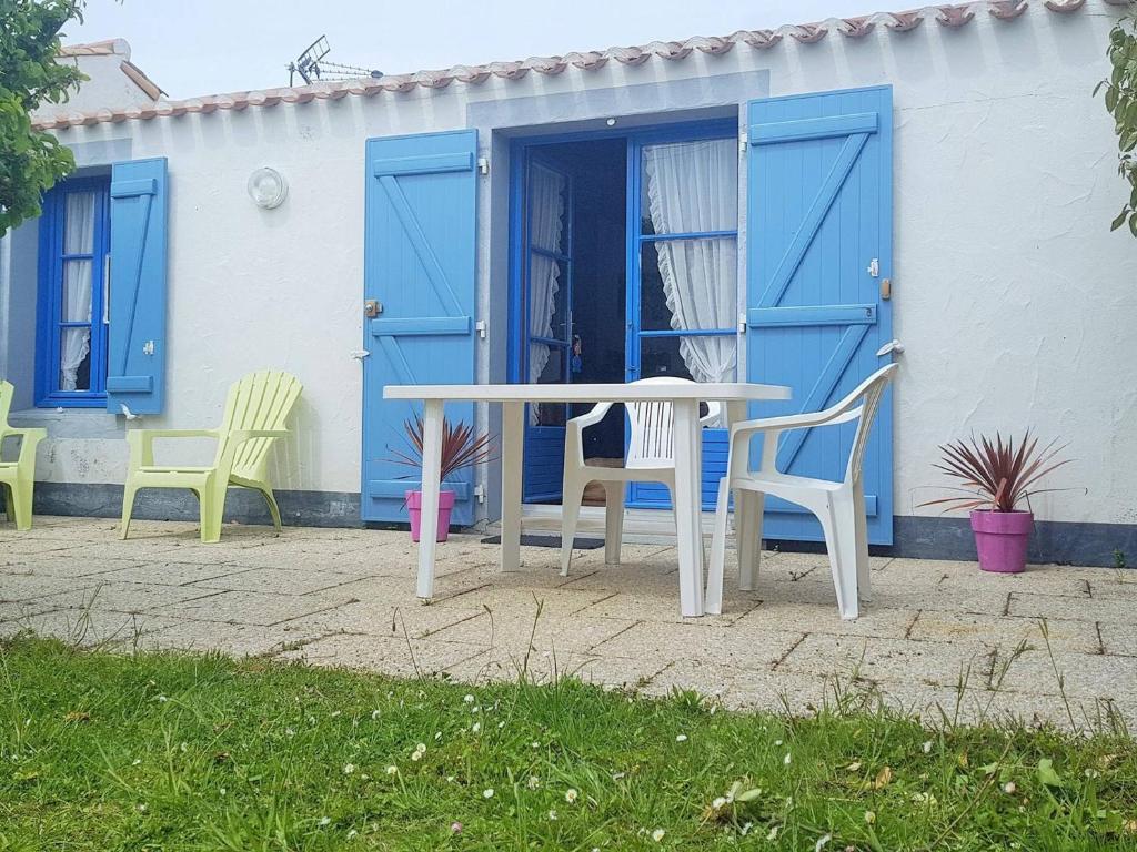 Maison de vacances Maison Noirmoutier-en-l'Île, 3 pièces, 4 personnes - FR-1-224B-158 4 IMPASSE DES PLANCHES LE VIEIL 85330 Noirmoutier-en-l\'Île