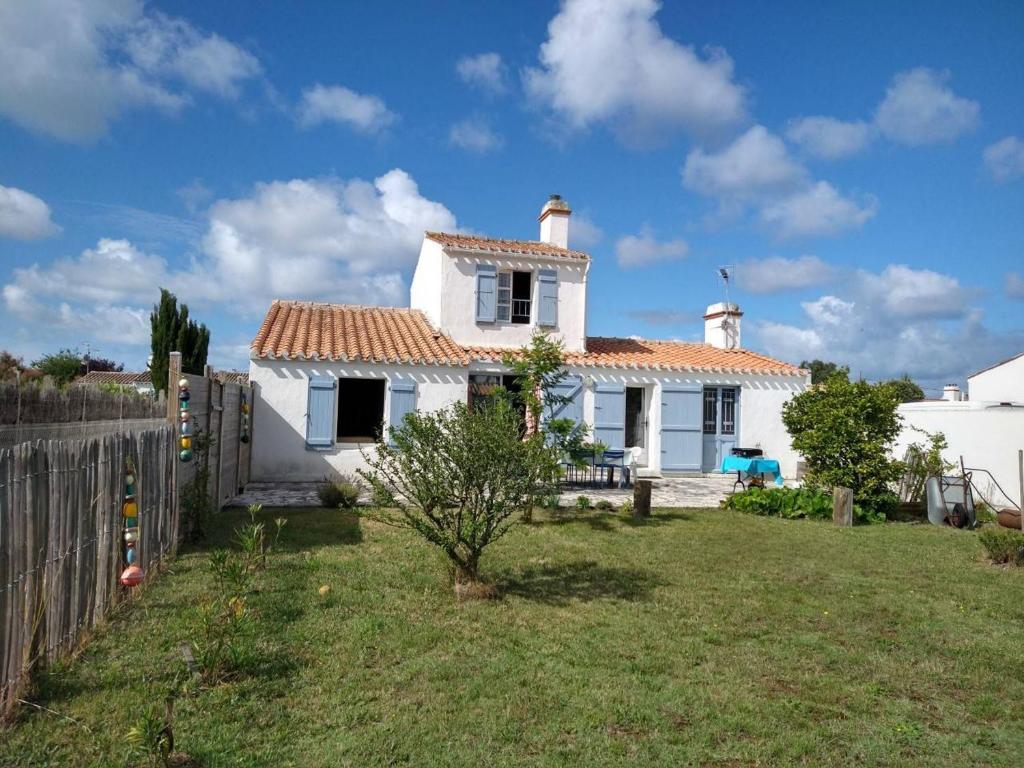 Maison de vacances Maison Noirmoutier-en-l'Île, 4 pièces, 6 personnes - FR-1-224B-172 9 IMPASSE SAINT ANDRE 85330 Noirmoutier-en-l\'Île