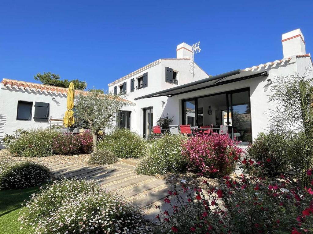 Maison de vacances Maison Noirmoutier-en-l'Île, 5 pièces, 8 personnes - FR-1-224B-169 22 B ALLEE PIERRE L'ERMITE Lot. Les Dunes du Vieil 85330 Noirmoutier-en-l\'Île