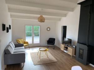 Maison Noirmoutrine agréable de 3 chambres avec grand jardin