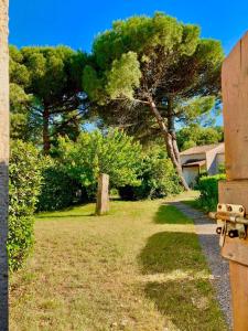 Maison océan et forêt