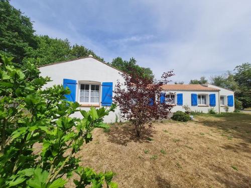MAISON OROUET PISCINE 4 CHAMBRES