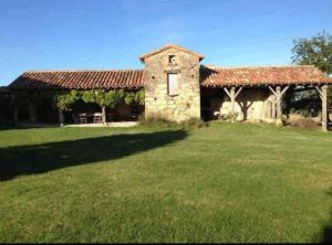 Maison de vacances Maison ou chambres dans une belle ferme lauragaise En Boyer 81500 Bannières -1