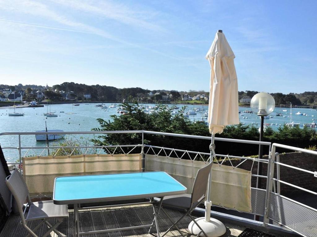 Maison de vacances Maison Perros-Guirec, 2 pièces, 2 personnes - FR-1-368-15 88 Bis Chemin De La Pointe - Ploumanach - 22700 Perros-Guirec