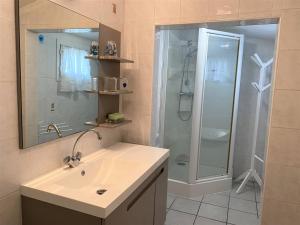 Maison Perros-Guirec, 3 pièces, 3 personnes - FR-1-368-324