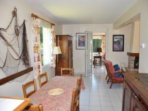 Maison de vacances Maison Perros-Guirec, 5 pièces, 8 personnes - FR-1-368-8 7 RÃ©sidence Lan Hallec - Rue De La Horaine - 22700 Perros-Guirec Bretagne