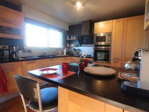 Maison Pleuven, 7 pièces, 7 personnes - FR-1-481-99